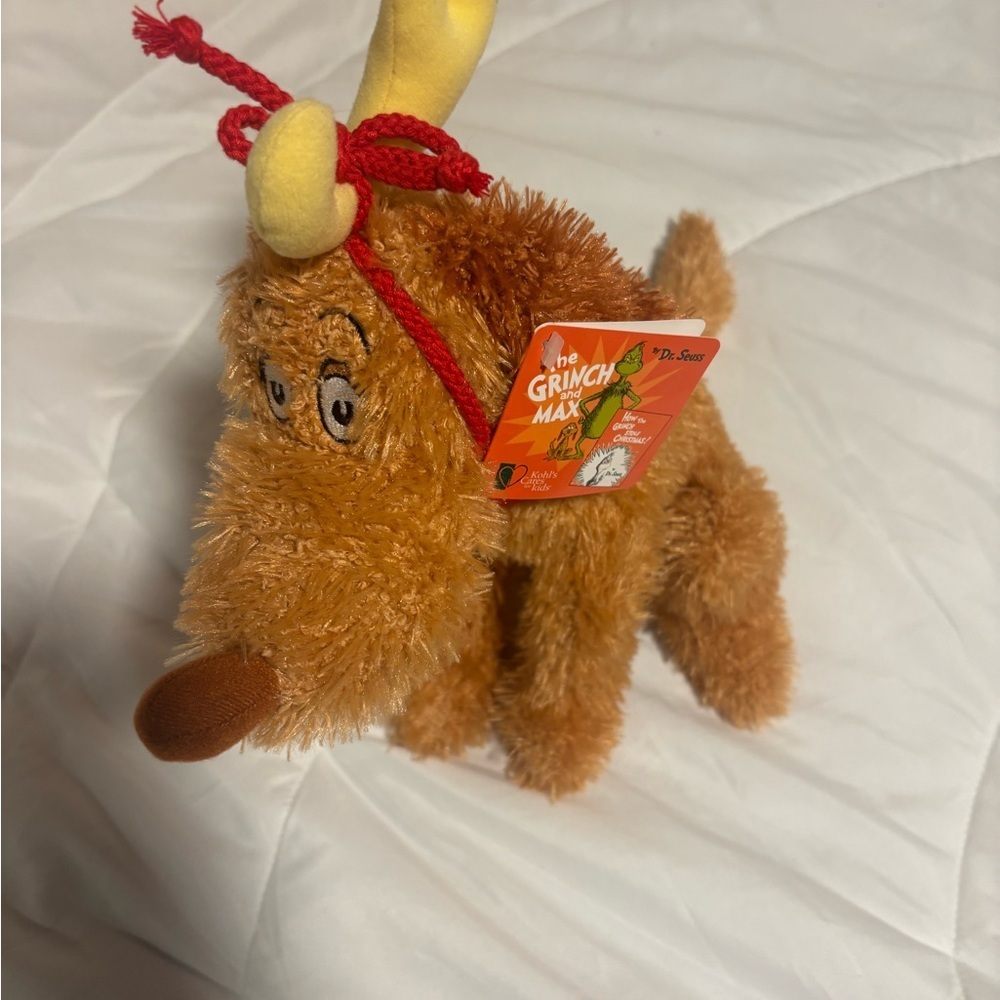 NWT Dr Suess The Grinch Max The Dog Plush Stuffed Animal